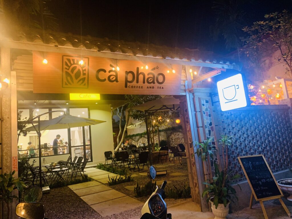 Quán cà phê được thiết kế thi công setup bởi đào tạo pha chế HM