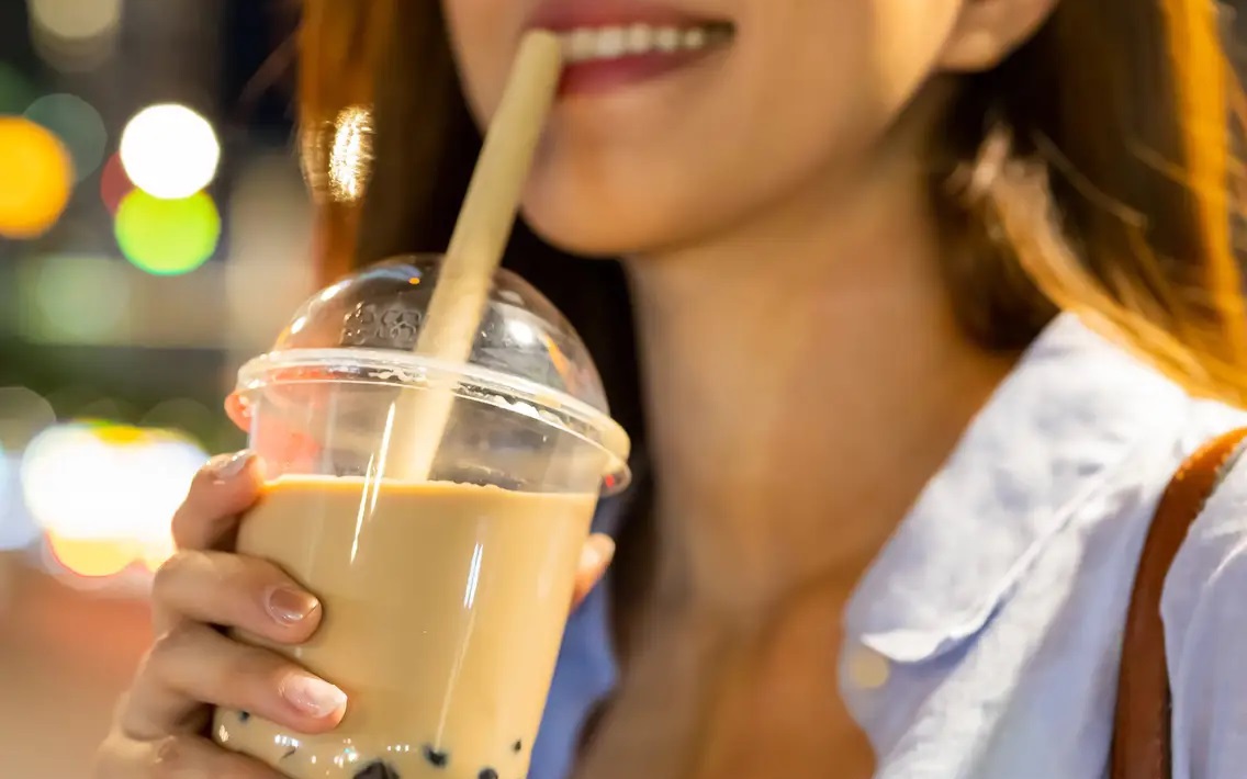 Trà sữa trân châu đường đen là món thức uống yêu thích của nhiều người