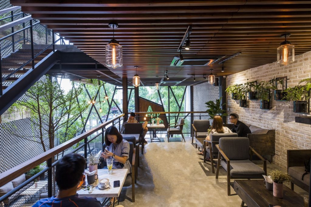 Thiết kế nội thất quán cafe thu hút khách hàng trung niên